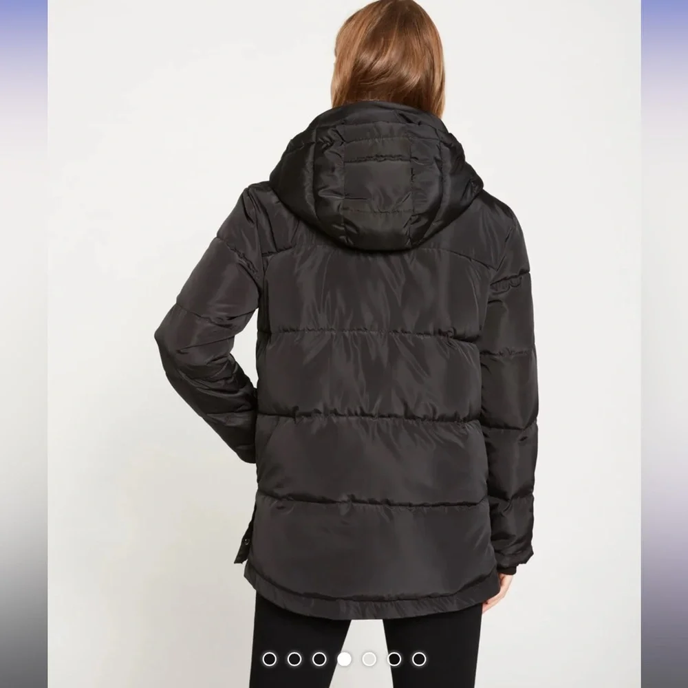 Universal Standard Rainier Short Puffer - NWT. Size M (women’s 18-20) - Picture 7 of 8